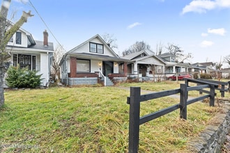 Building Photo - 1456 Beech St