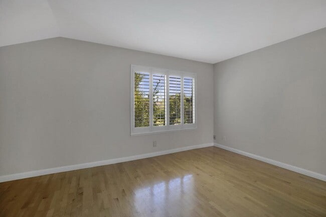 Building Photo - 976 Pizarro Ln