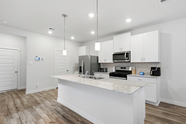 Building Photo - 635 Salt Marsh Trl