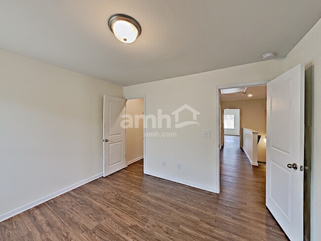 Building Photo - 693 Woodall Rd