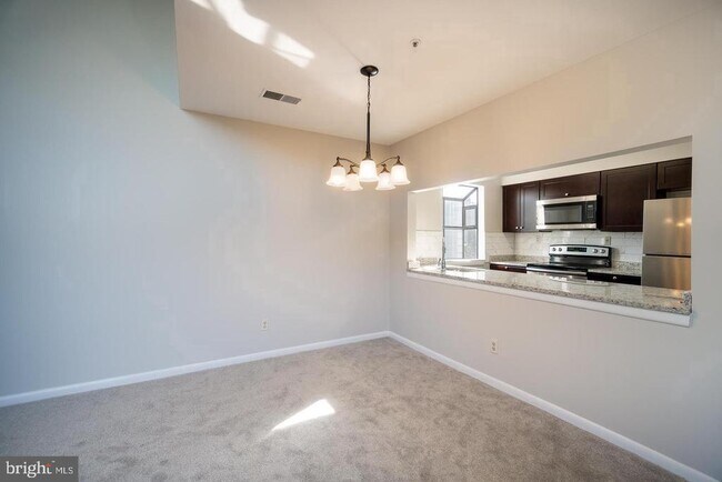 Building Photo - 13408 Shady Cir