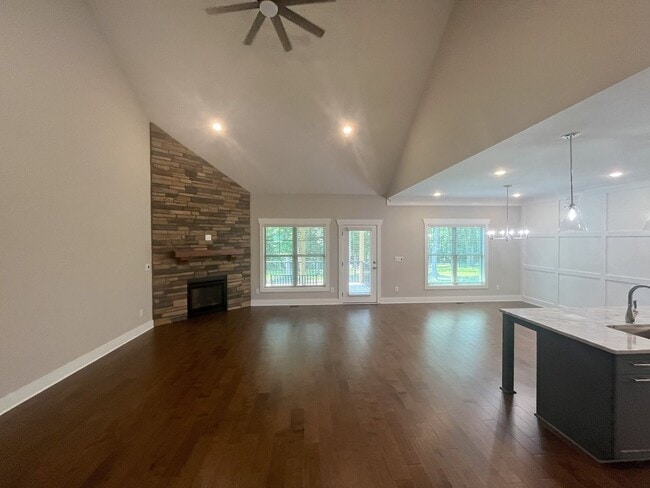 Building Photo - Luxury Townhouse in Summerfield NC