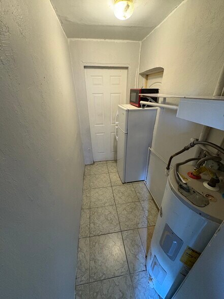 Building Photo - 6387 Coral Way