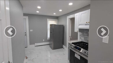 Building Photo - 478 Shelton Ave