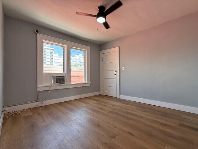 Building Photo - 1621 Van Buren St