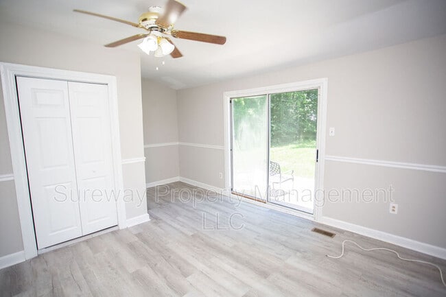 Building Photo - 21 N Lenola Rd