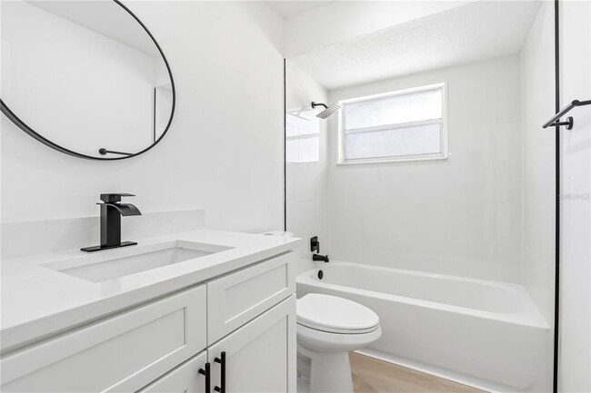 Building Photo - 1985 Japonica Rd