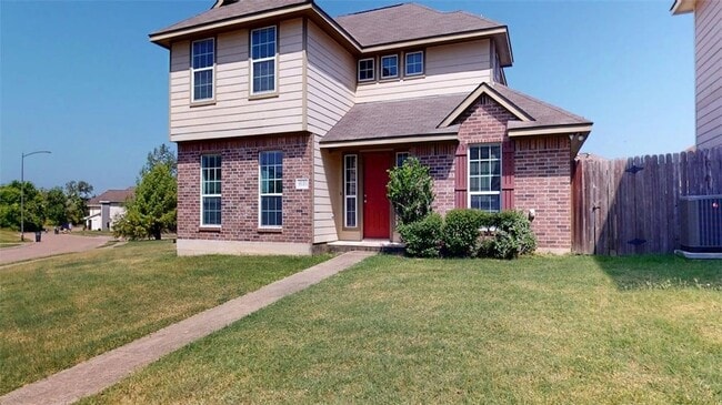 Building Photo - 4131 McFarland Dr