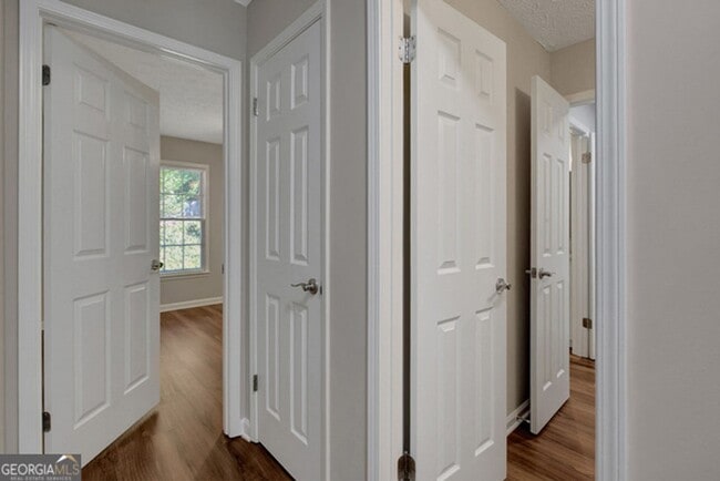 Building Photo - 105 Belle Dr