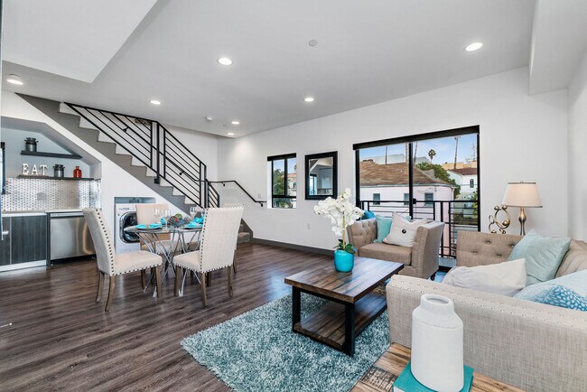 Building Photo - Alexandria 178 Townhomes LLC