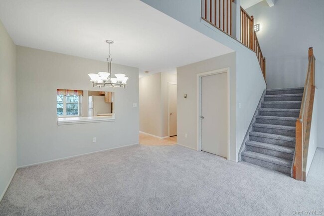 Building Photo - 18 Summerfield Cir