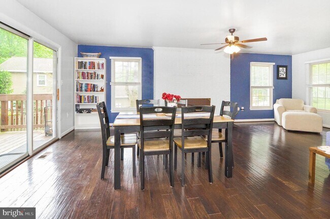 Building Photo - 6303 Gabriel St