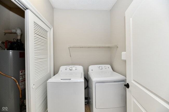 Building Photo - 8555 One W Dr