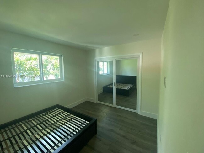 Building Photo - 2100 SW 100th Ave