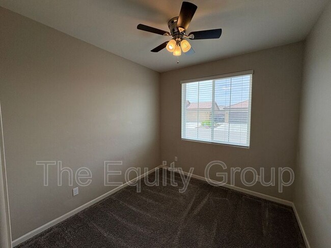 Building Photo - 3234 N Noyes Ct