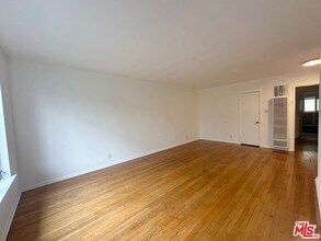 Building Photo - 1000 N Orange Grove Ave