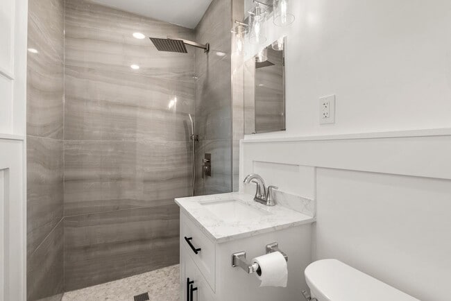 Building Photo - 3 Bed 3 Bath - Silver Spring Split Level -...