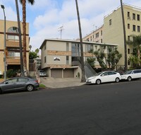 Building Photo - 443 S Alexandria Ave