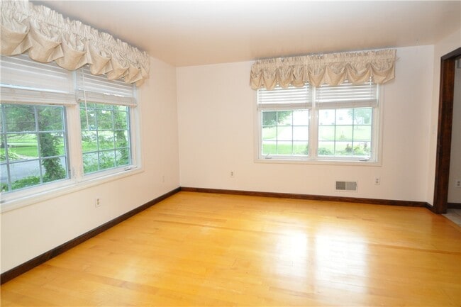 Building Photo - 48 Delemere Blvd