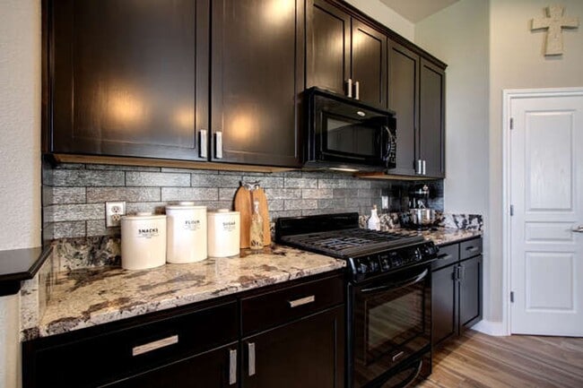 Building Photo - 3751 W 136th Ave