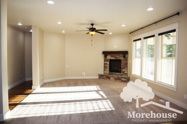 Building Photo - 7910 S Desert Ridge Ave