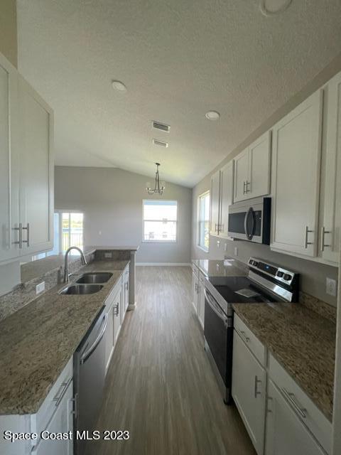 Building Photo - 3930 Playa Del Sol Dr