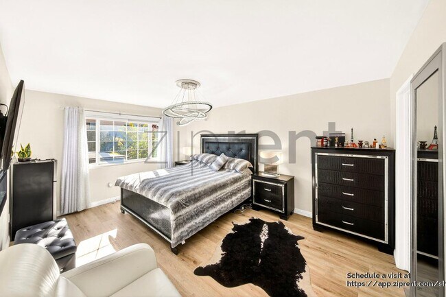 Building Photo - 19700 Blythe St