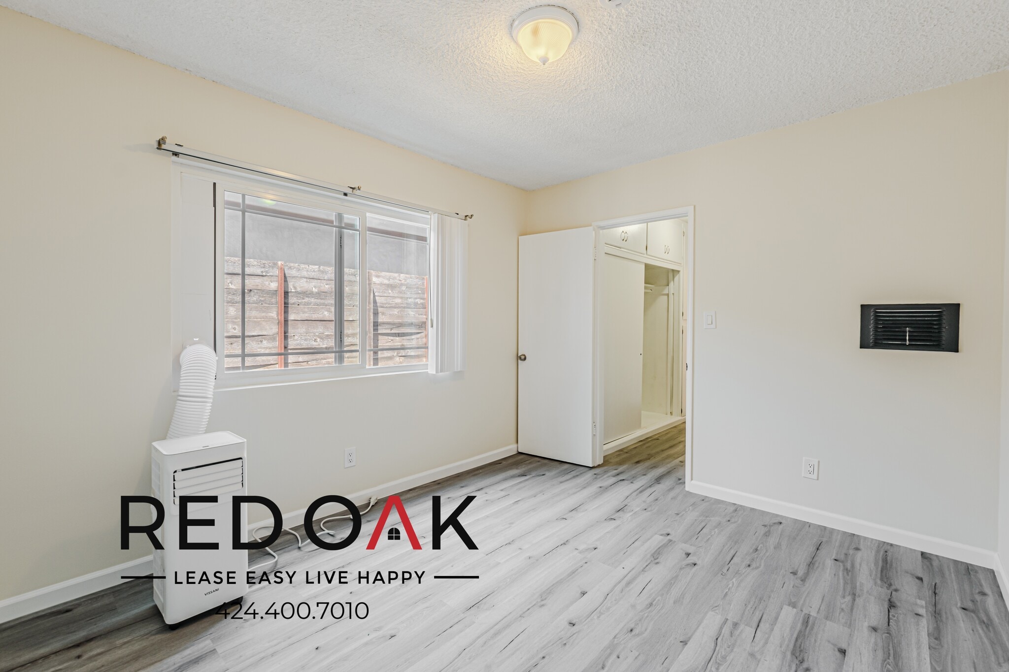 Building Photo - 1361 Yosemite Dr