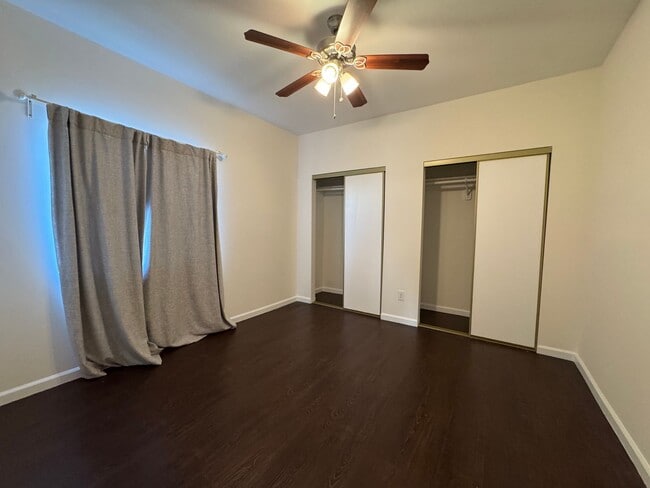 Building Photo - Centrally Located Minutes away from Downtown, Silver Lake, and Eagle Rock