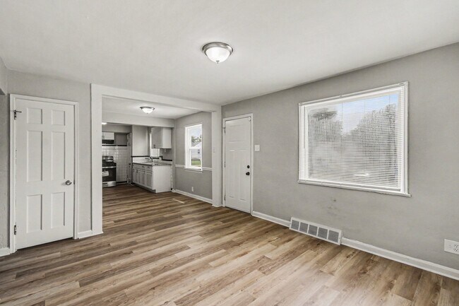 Building Photo - 5613 Statler Ave