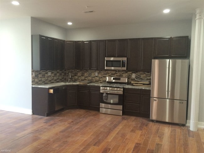 Building Photo - 2 br, 2 bath Apartment - The Sheba #5