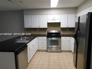 Building Photo - 3760 Coral Springs Dr