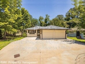 Building Photo - 2895 Lakemont Pl SW