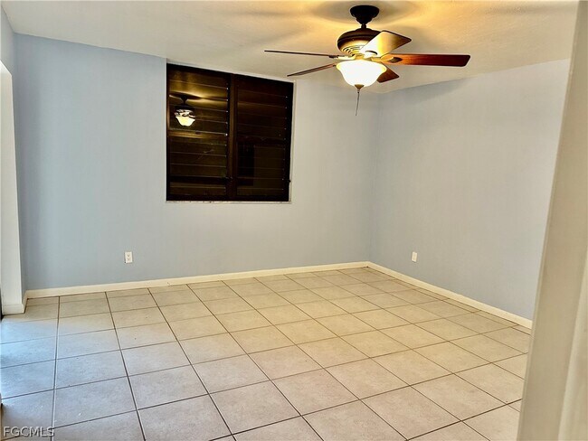 Building Photo - 209 Pinebrook Dr