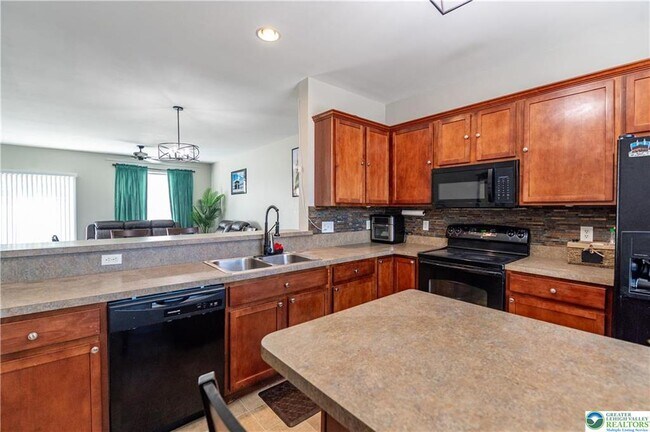 Building Photo - 2512 Gila Dr