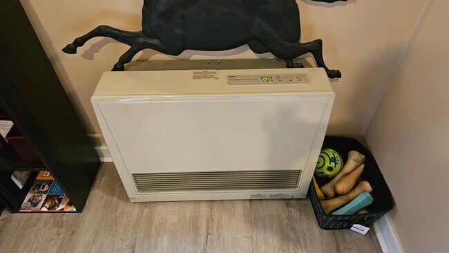 Building Photo - 6 Canaan St