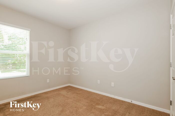 Building Photo - 1622 SW 22nd St