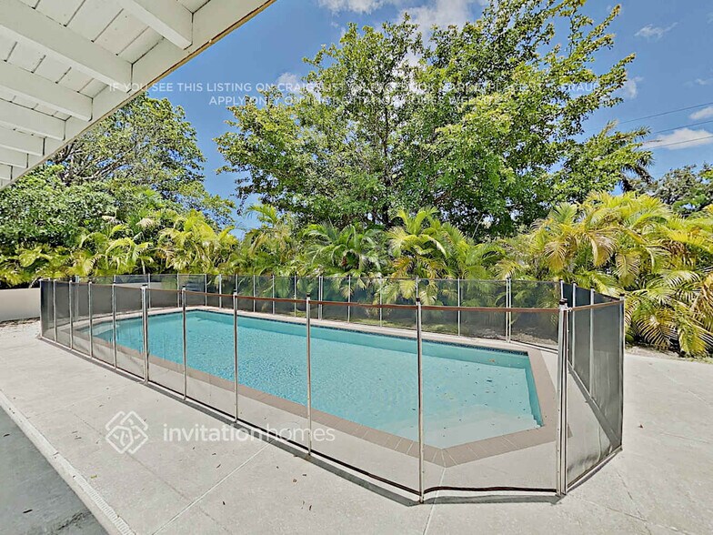 Building Photo - 8600 SW 140th Terrace