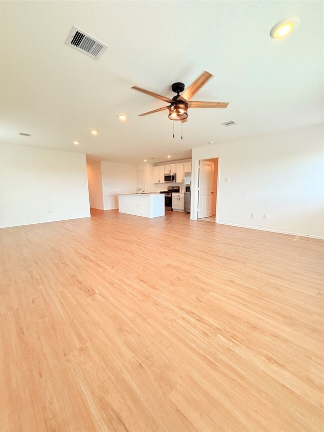 Building Photo - 702 Pleasant Pt Dr