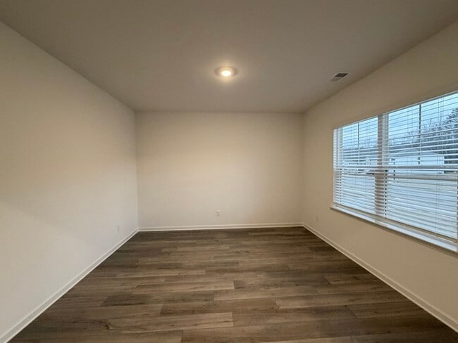 Building Photo - Jefferson Hill