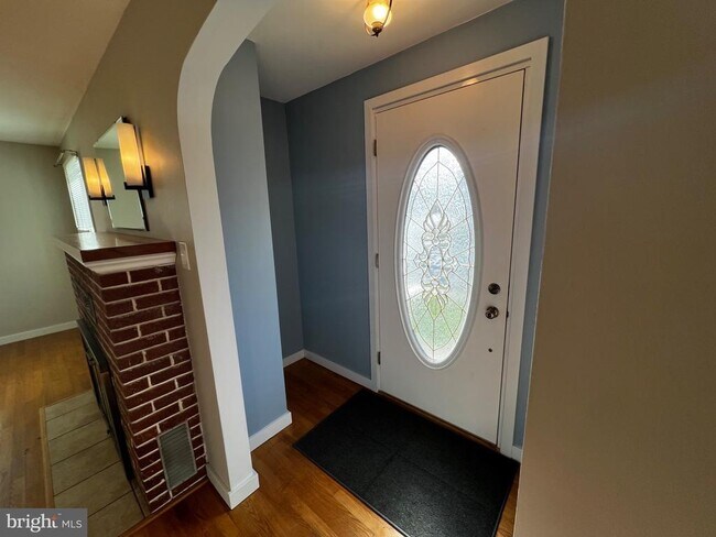 Building Photo - 770 S Lincoln St