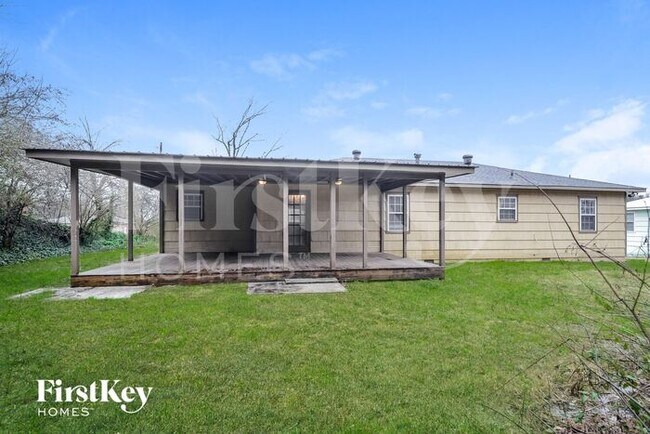 Building Photo - 2229 3rd St NW