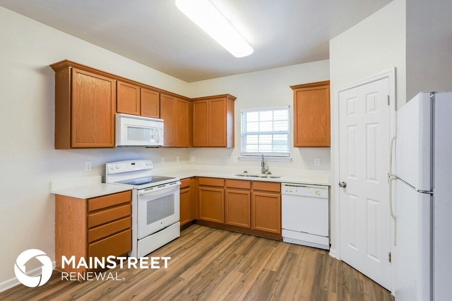 Building Photo - 104 Otter Glen Dr