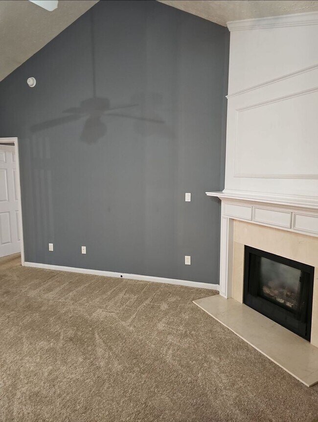 Building Photo - Well Kept Union City Home, 3BR, 2BA