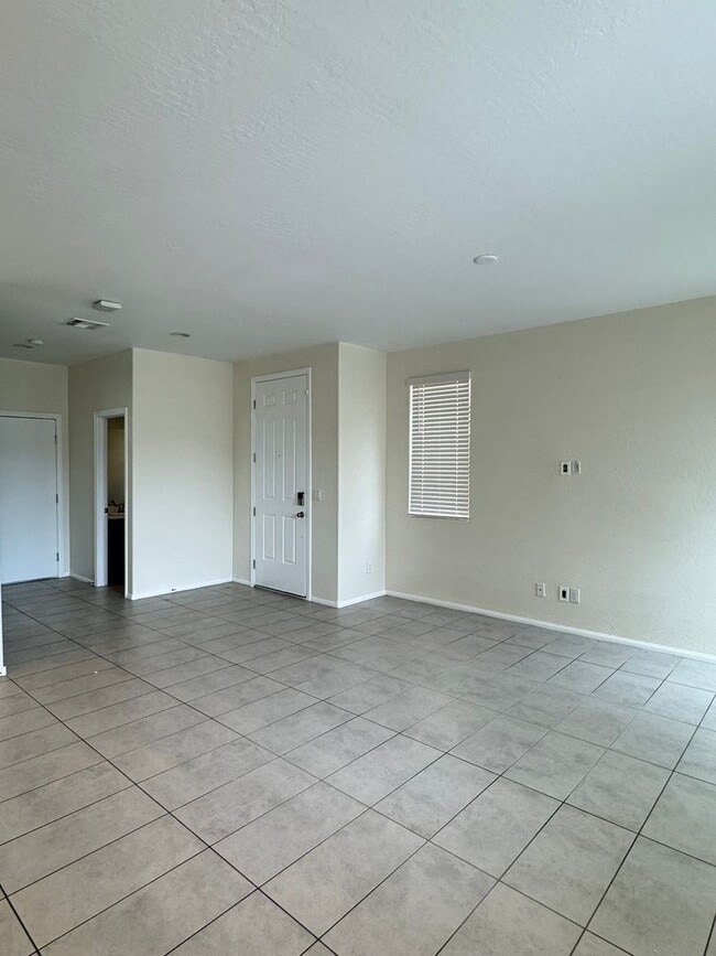 Building Photo - Brand New Home for Rent in Mountains Edge