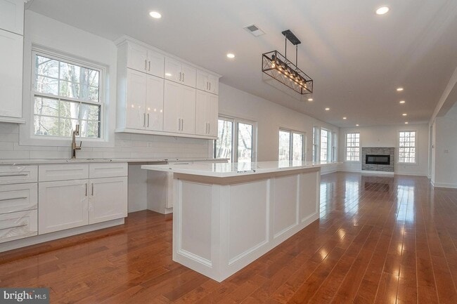 Building Photo - 2627 County Line Rd