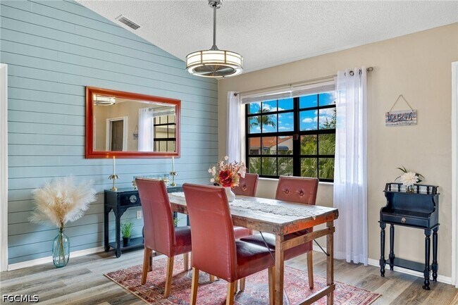 Building Photo - 9597 Halyards Ct