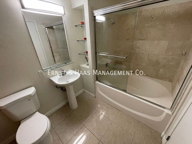 Building Photo - 488 E Ocean Blvd