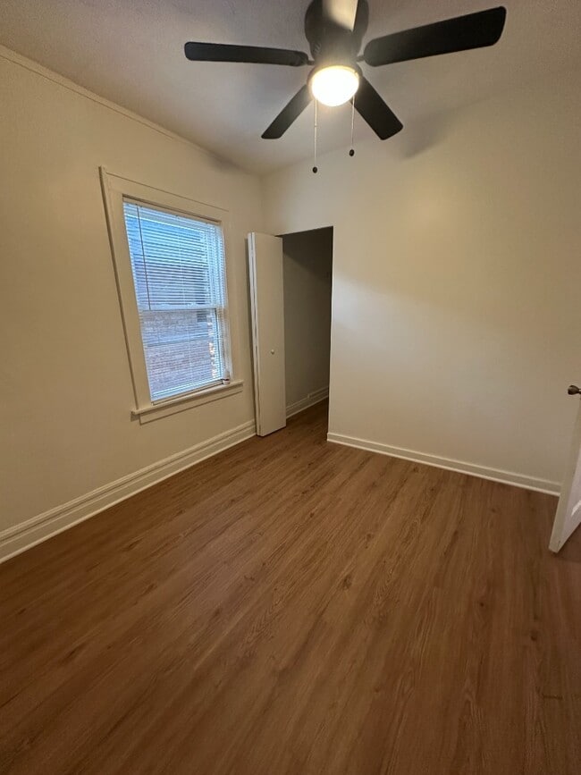 Building Photo - Spacious 4BR/1BA Chicago Brick Home – Fenced Backyard