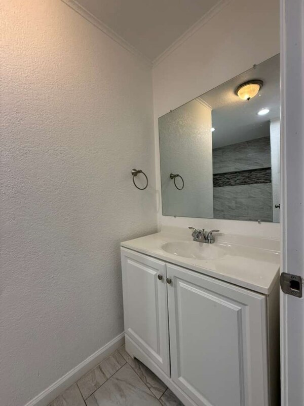 Building Photo - 2503 Jupe Dr